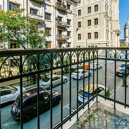 Azneft Square Deluxe Apartment Baku Eksteriør billede