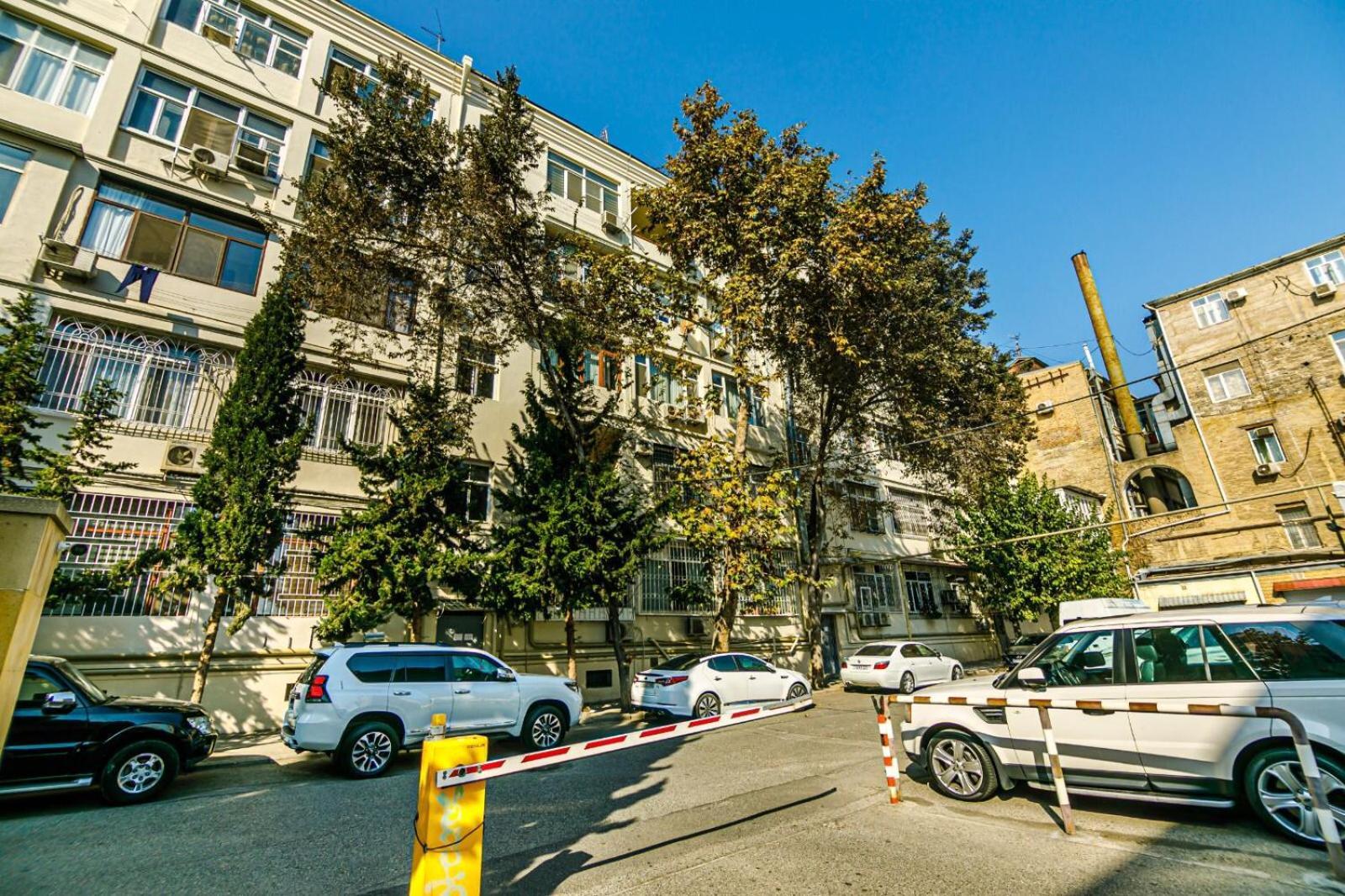 Azneft Square Deluxe Apartment Baku Eksteriør billede