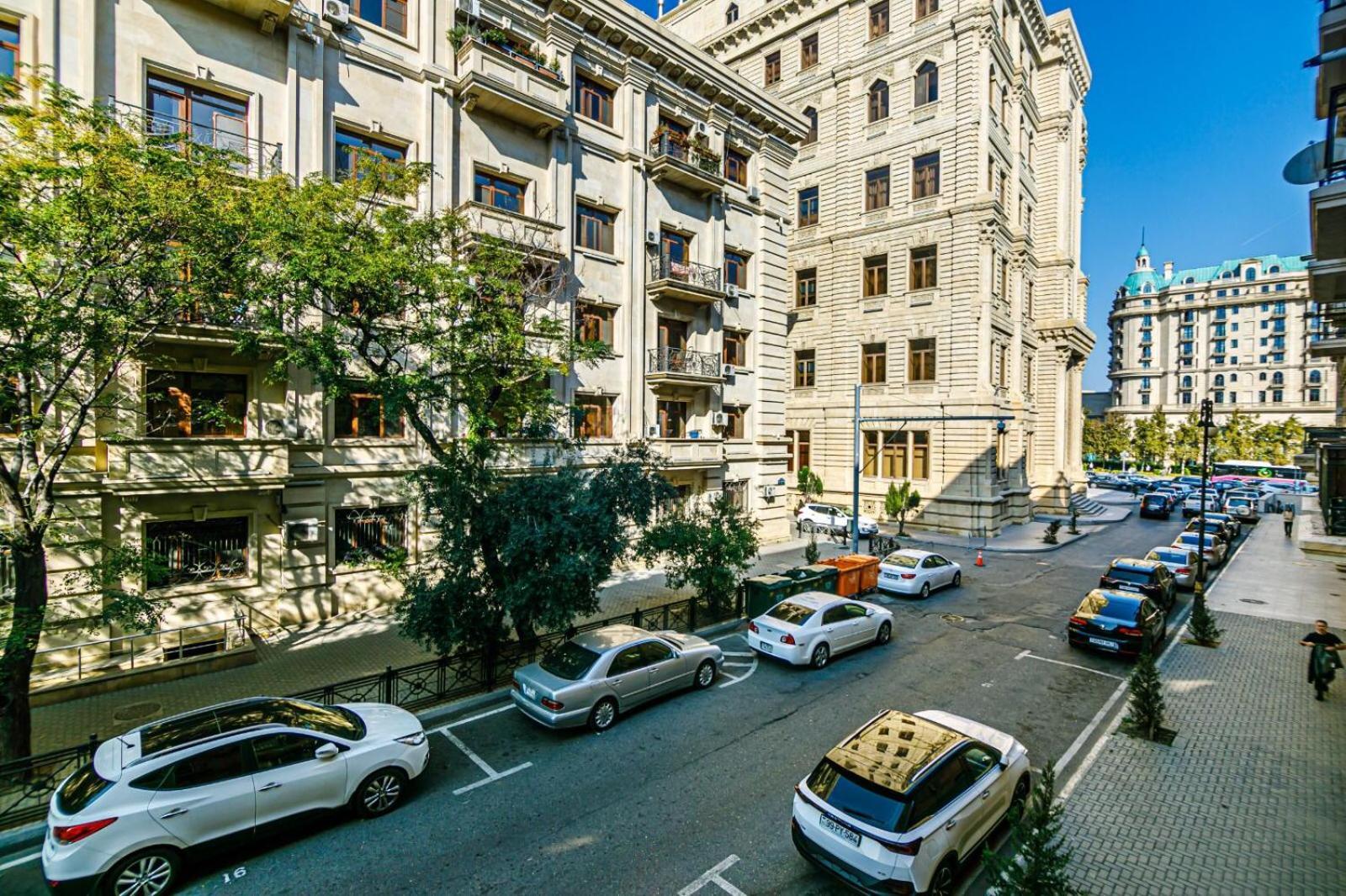 Azneft Square Deluxe Apartment Baku Eksteriør billede